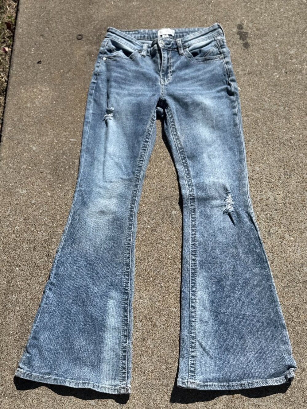 Austin Landing Y2K Rhinestone Star Flare Jeans Light Wash 7/28 4339
